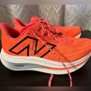 New Balance Supercomp Trainer V2